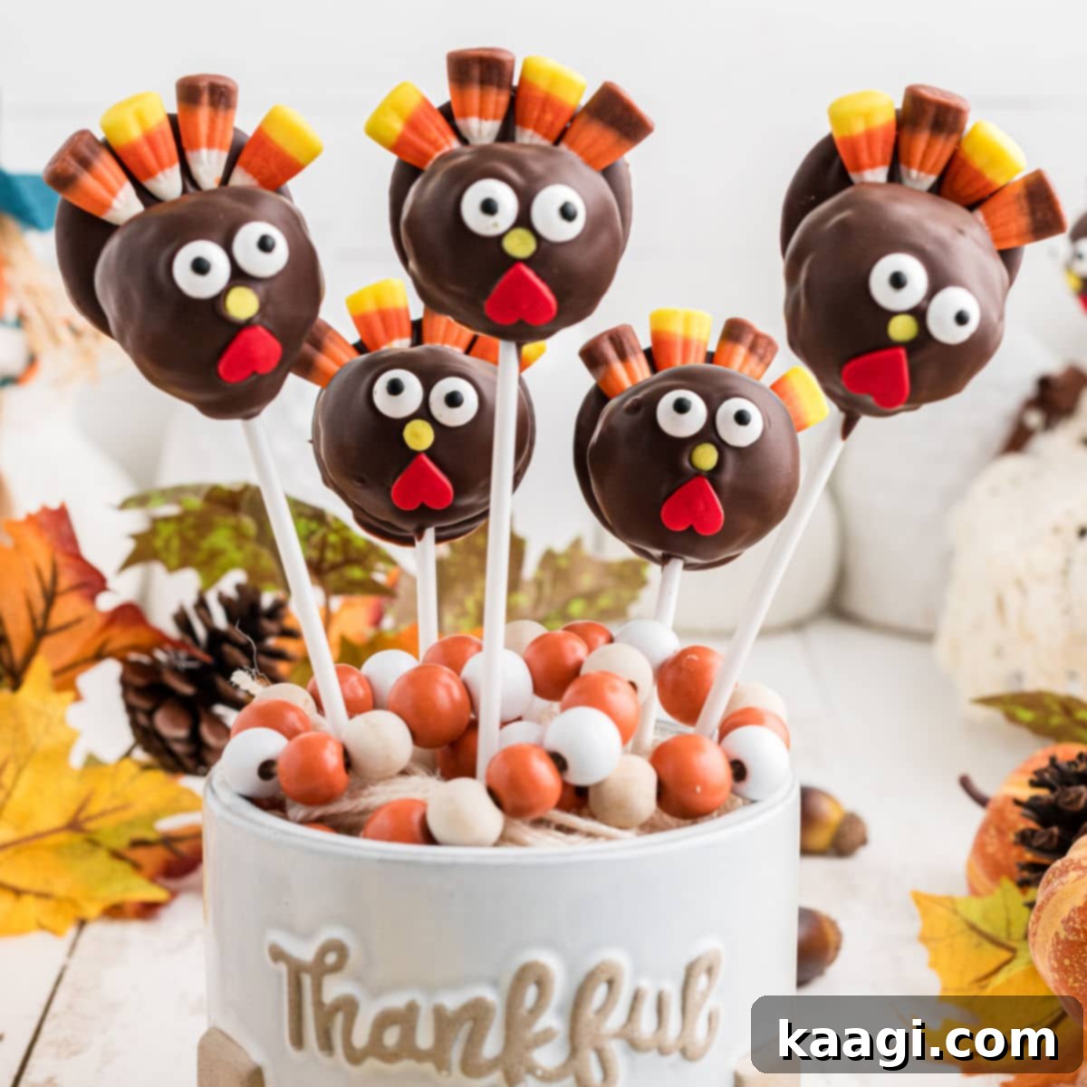 Festive Thanksgiving Cake Pops 1 featured 11323