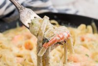 Creamy Garlic Shrimp Pasta Bake