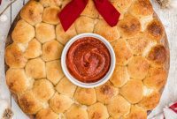 Tear & Share Bread Wreath