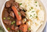 Hearty Irish Stew with Creamy Mashed Potatoes
