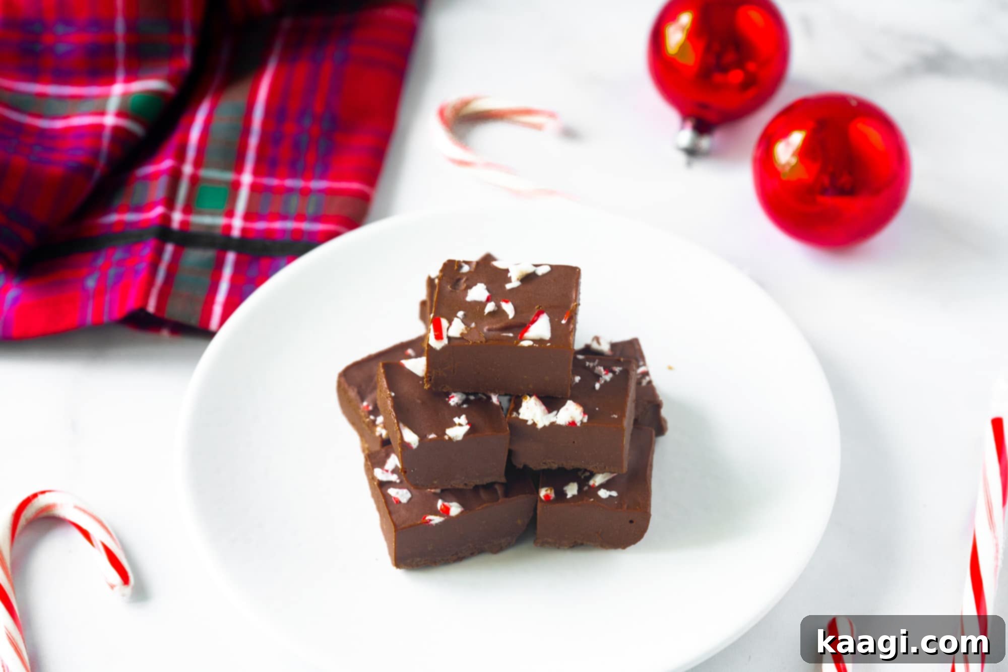 76 Effortless Christmas Goodies 19 3-Ingredient Vegan Peppermint Fudge squares
