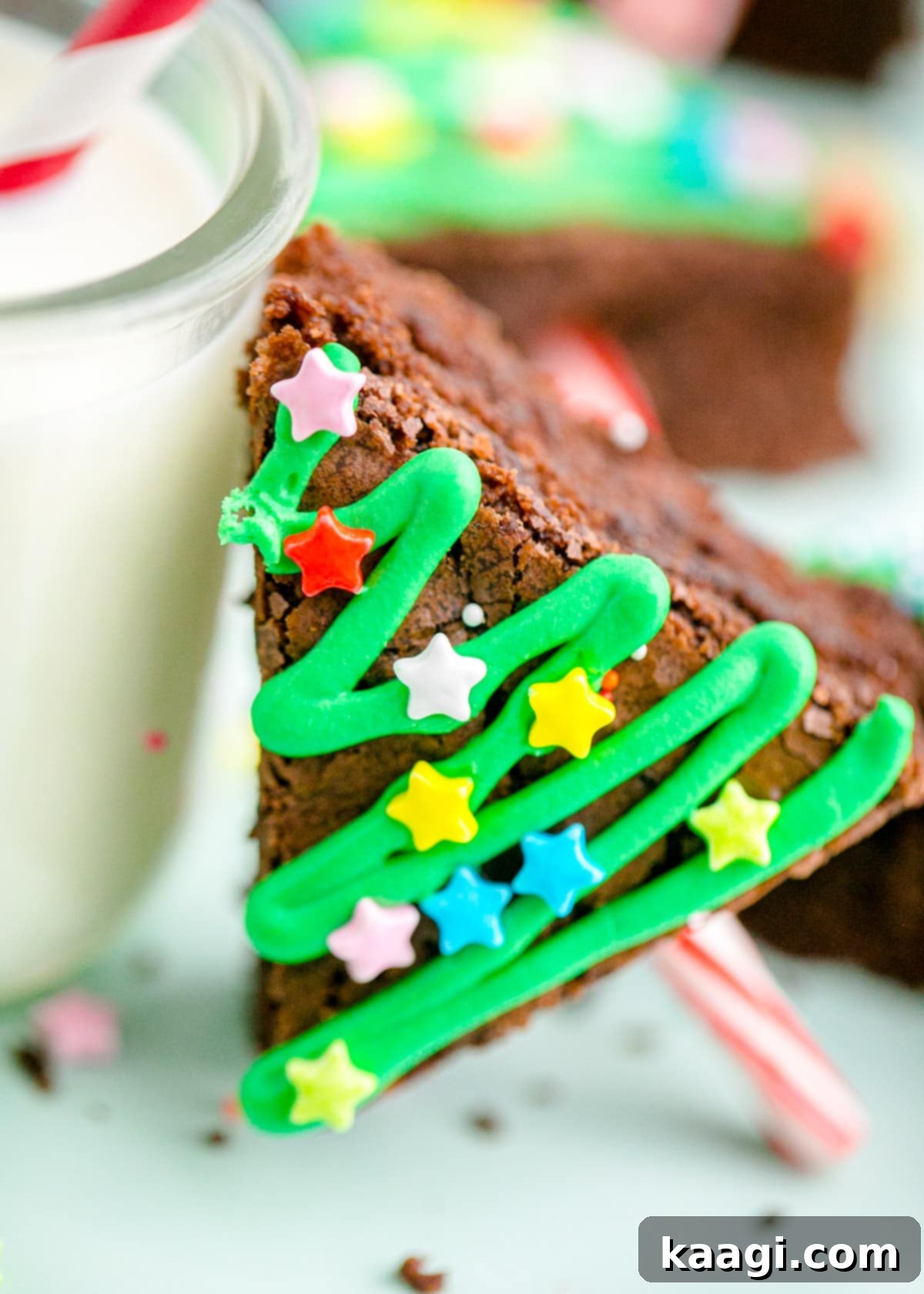 76 Effortless Christmas Goodies 5 Festively decorated Christmas Brownies