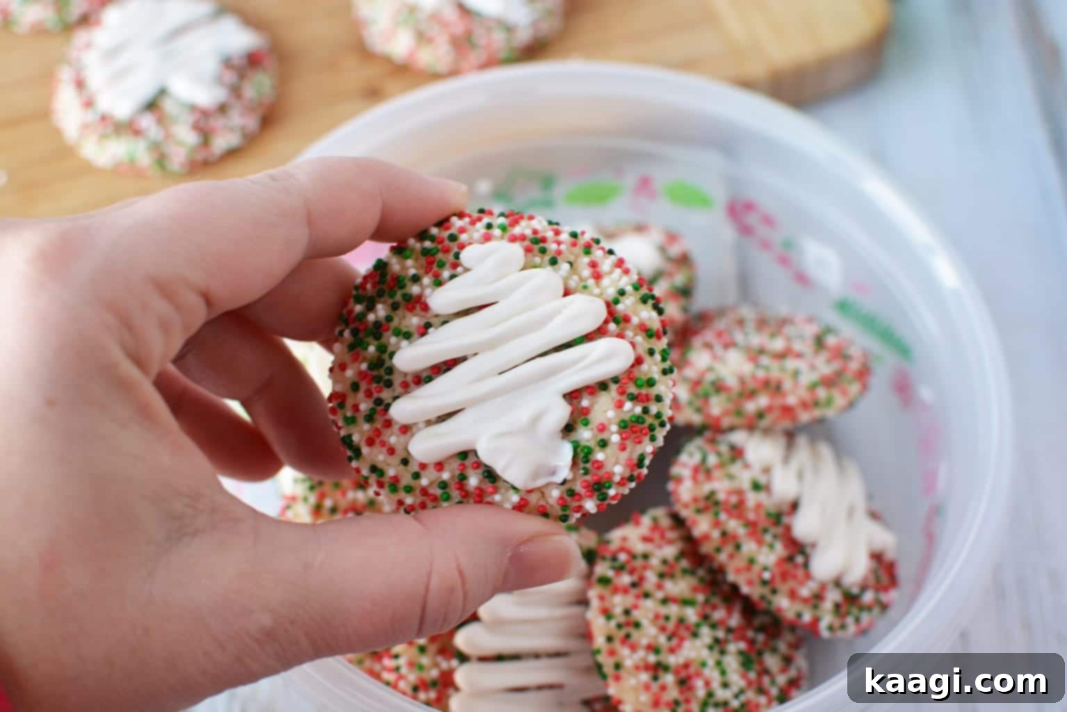76 Effortless Christmas Goodies 52 5 Ingredient Christmas Cookies made with cake mix