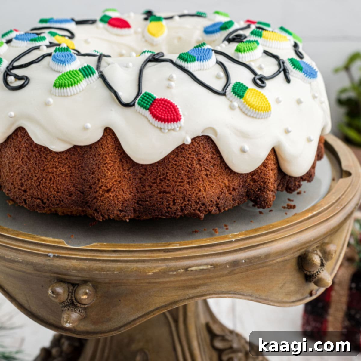 76 Effortless Christmas Goodies 79 Christmas Bundt Cake with festive glaze and cranberries