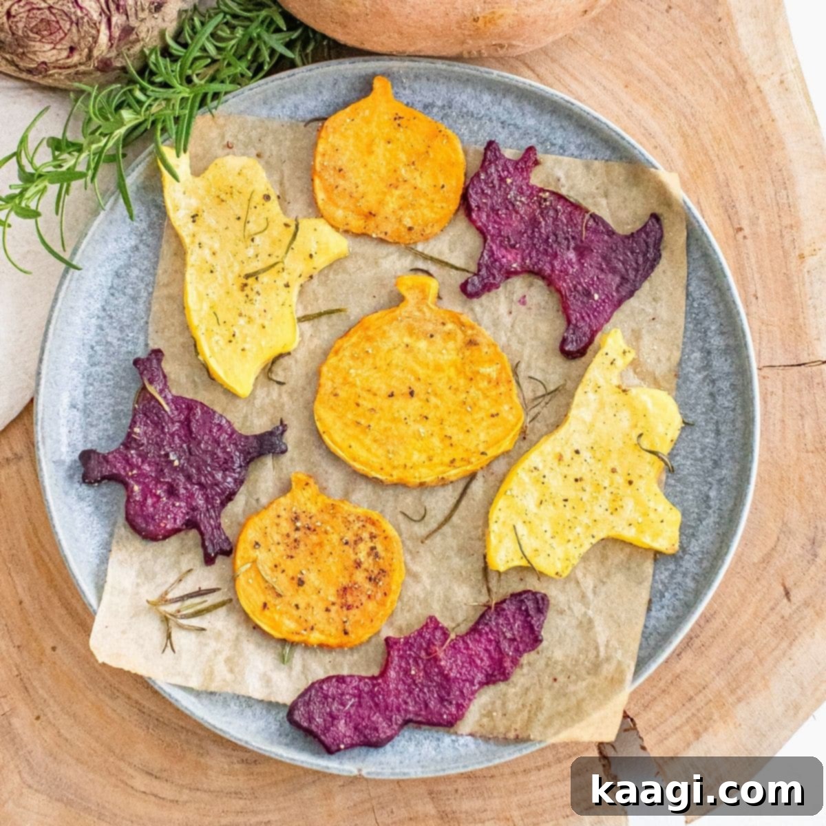 Spooky Halloween Vegetables, a healthy snack.